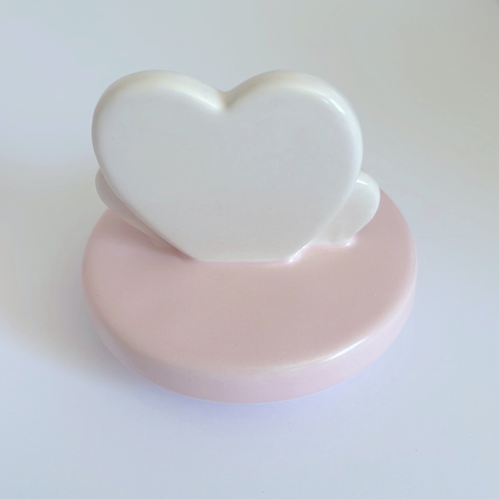 Rae Dunn Cotton Jar With Heart Lid - Picture 5 of 12